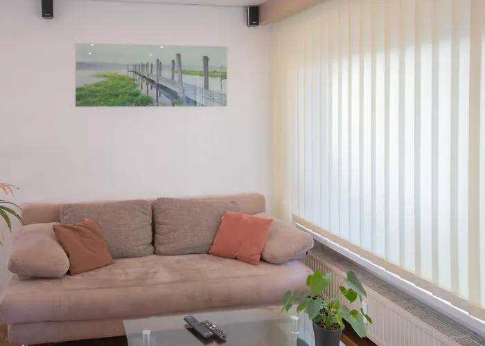 #1 Ferienwohnung Hochparterre