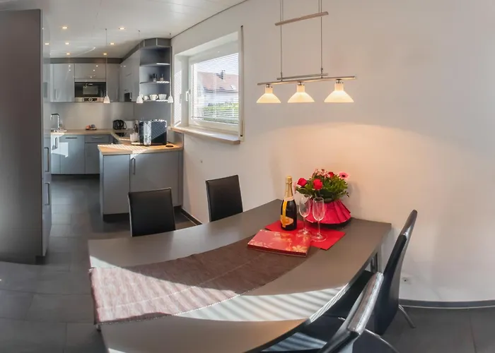#1 Ferienwohnung Hochparterre
